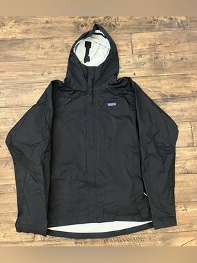 Black Men’s Patagonia Rain Jacket